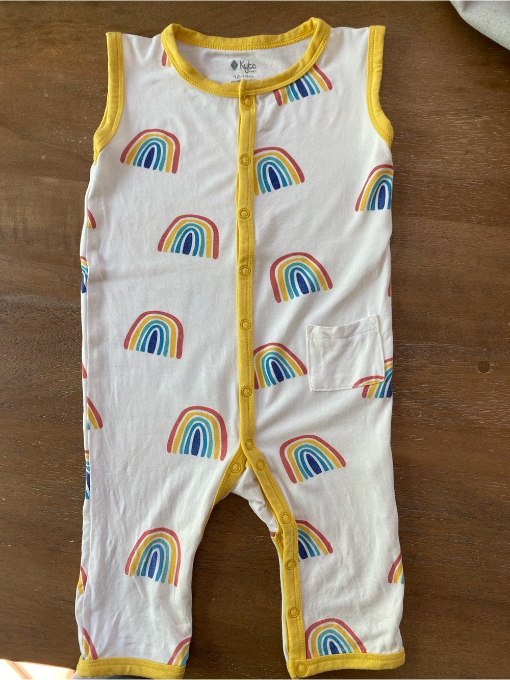 Kyte BABY Bamboo sleeveless snap romper in “Pineapple Rainbow,” 12-18 mo, EUC